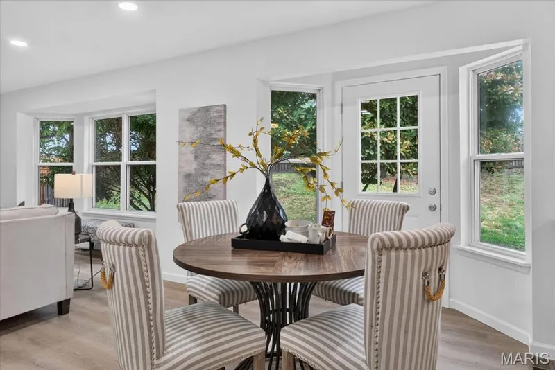 8204 Bristol Valley Drive, St Peters, MO 63376 — listing photo 24 of 62