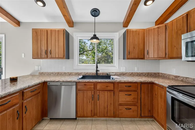 19 Greenview Drive, Defiance, MO 63341 — listing photo 17 of 45