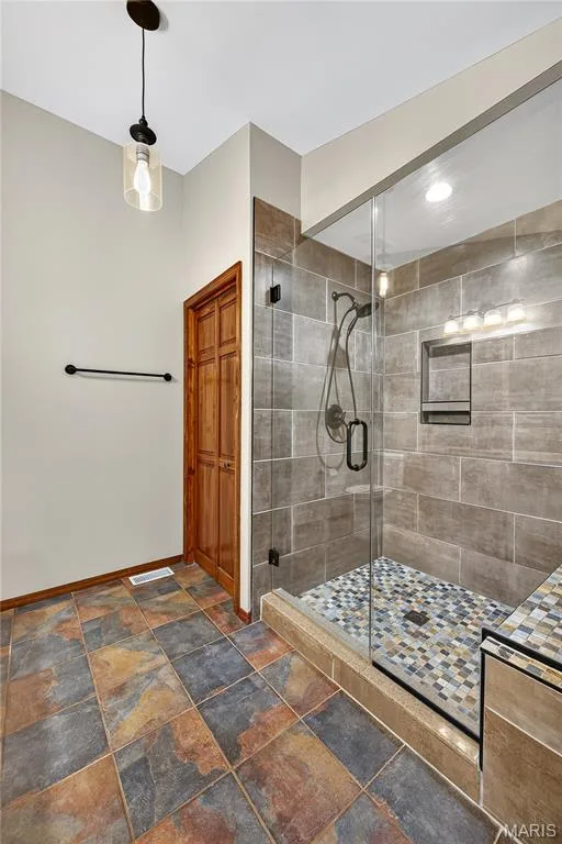 19 Greenview Drive, Defiance, MO 63341 — listing photo 26 of 45