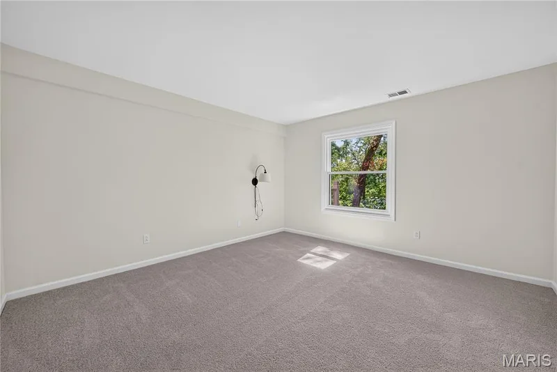bedroom 2 — 19 Greenview Drive, Defiance, MO 63341