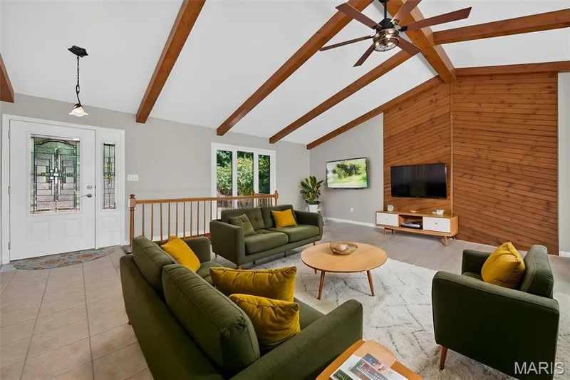 Photos are virtually staged — 19 Greenview Drive, Defiance, MO 63341
