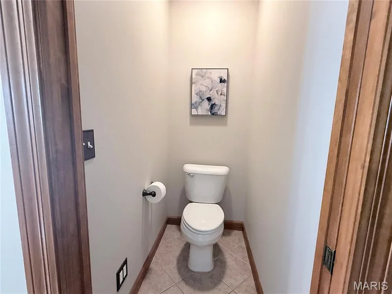Primary watering closet. — 4412 Augusta Shores Drive, Augusta, MO 63332
