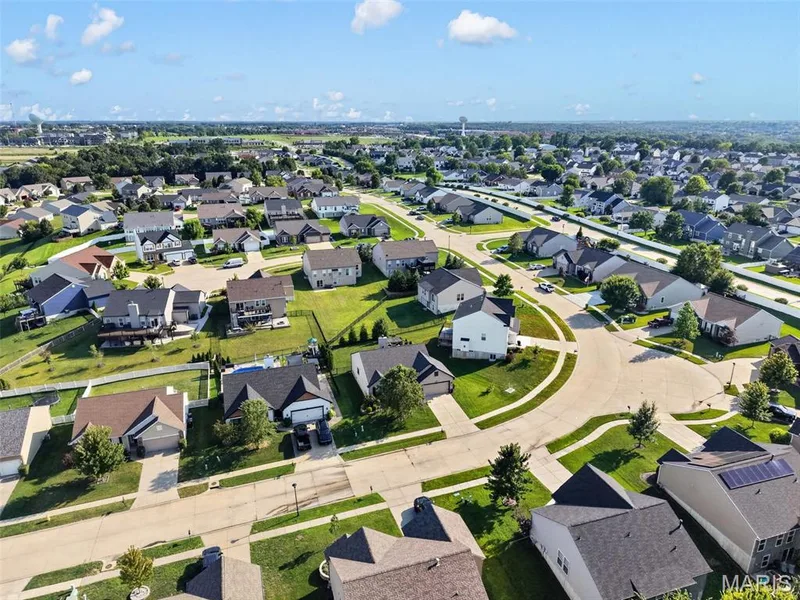 557 Crystal Stream Drive, Wentzville, MO 63385 — listing photo 37 of 38