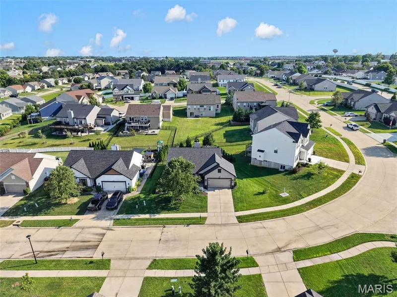 557 Crystal Stream Drive, Wentzville, MO 63385 — listing photo 36 of 38