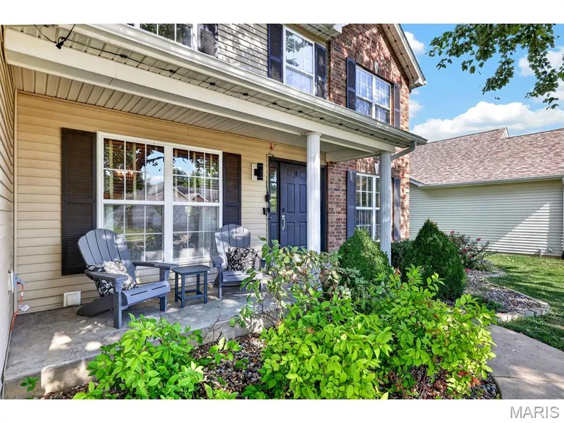 15 Millers Court, O'Fallon, MO 63366 — listing photo 2 of 47