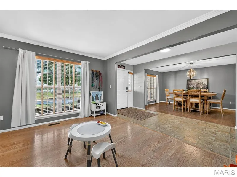 15 Millers Court, O'Fallon, MO 63366 — listing photo 6 of 47