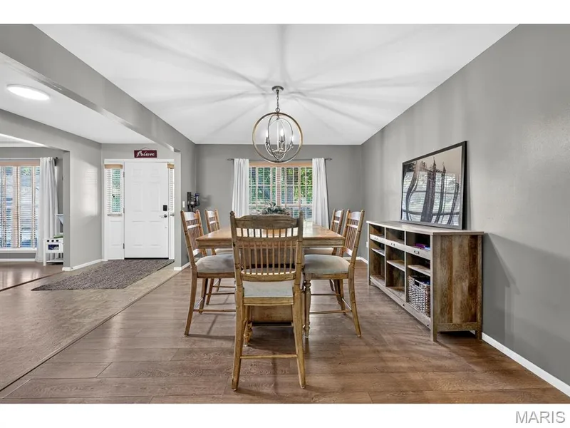 15 Millers Court, O'Fallon, MO 63366 — listing photo 8 of 47