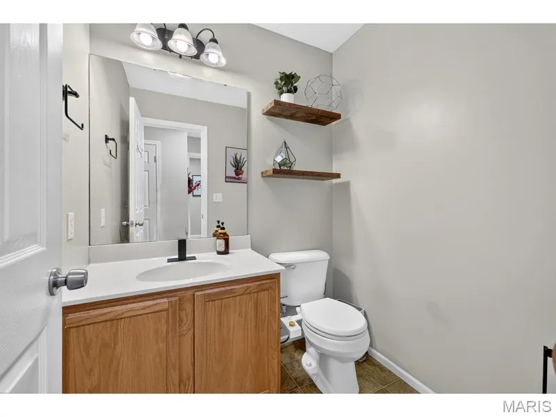 15 Millers Court, O'Fallon, MO 63366 — listing photo 19 of 47