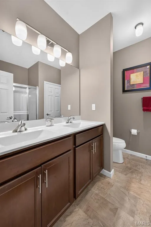 Primary bath — 1052 Silo Bend Drive, Wentzville, MO 63385