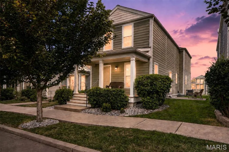 4009 Broad Street, St Charles, MO β listing photo 1