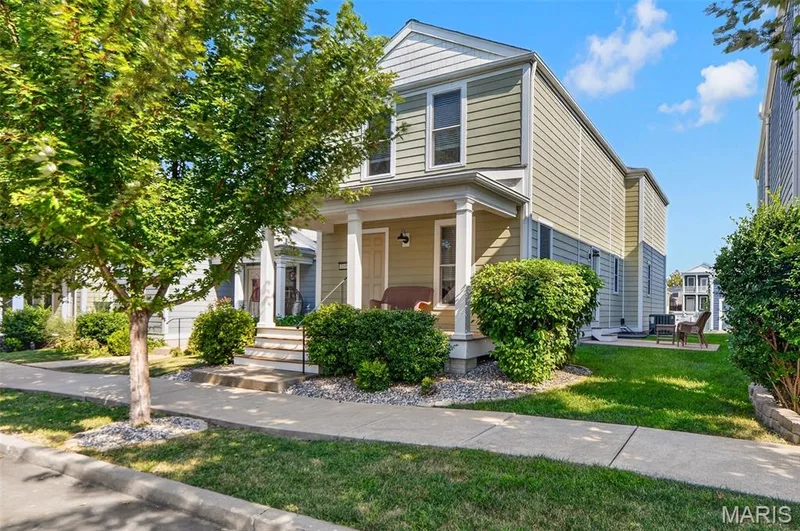4009 Broad Street, St Charles, MO 63301 — listing photo 2 of 19
