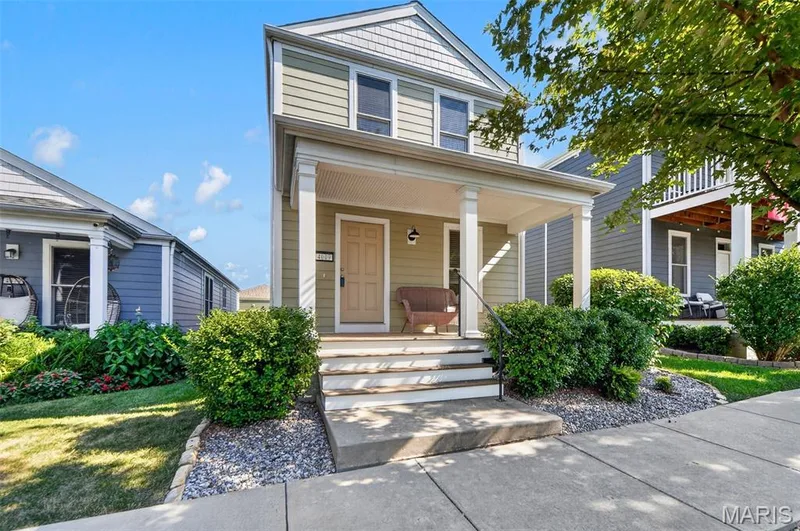 4009 Broad Street, St Charles, MO 63301 — listing photo 3 of 19