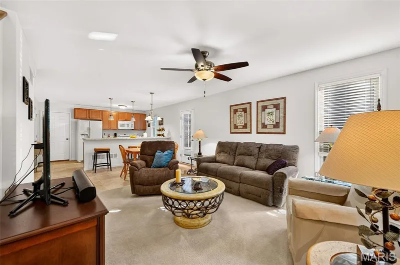 4009 Broad Street, St Charles, MO 63301 — listing photo 10 of 19