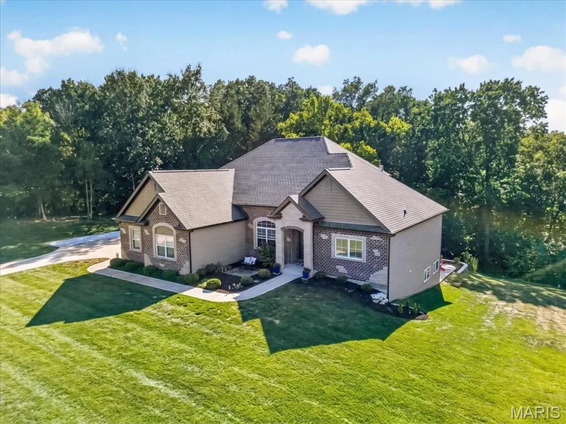 1715 Shiloh Ridge Road, Wildwood, MO 63005 — listing photo 2 of 56