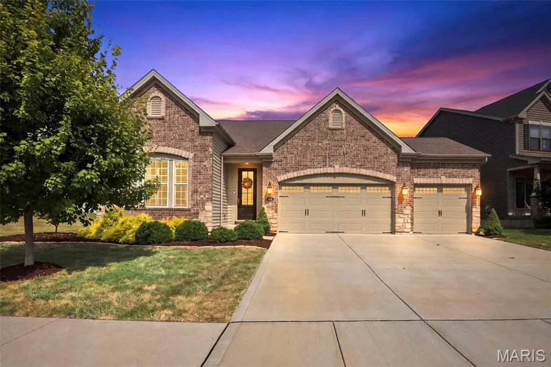 140 Oakleigh Park Lane, St Charles, MO 63303 — listing photo 1 of 40