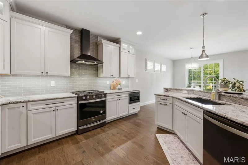 140 Oakleigh Park Lane, St Charles, MO 63303 — listing photo 9 of 40