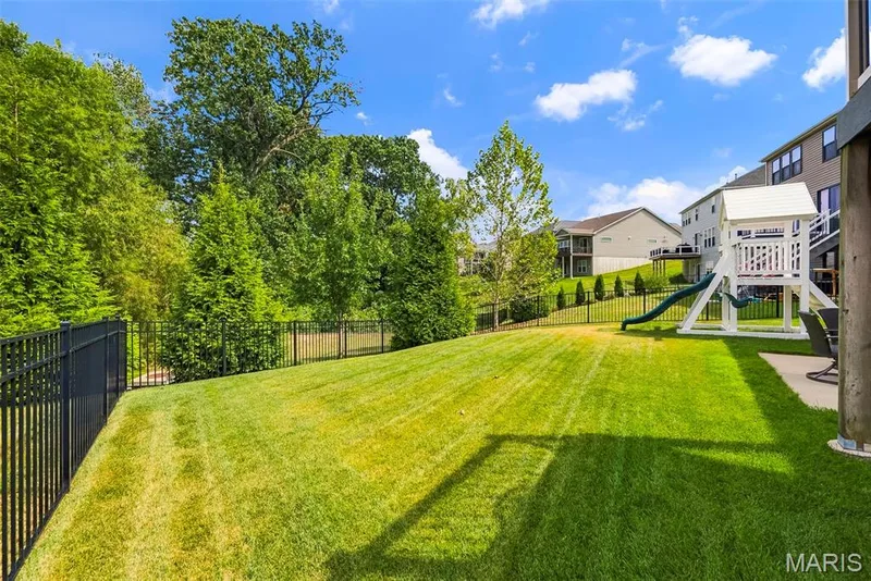 fenced in back yard, backs to trees — 140 Oakleigh Park Lane, St Charles, MO 63303