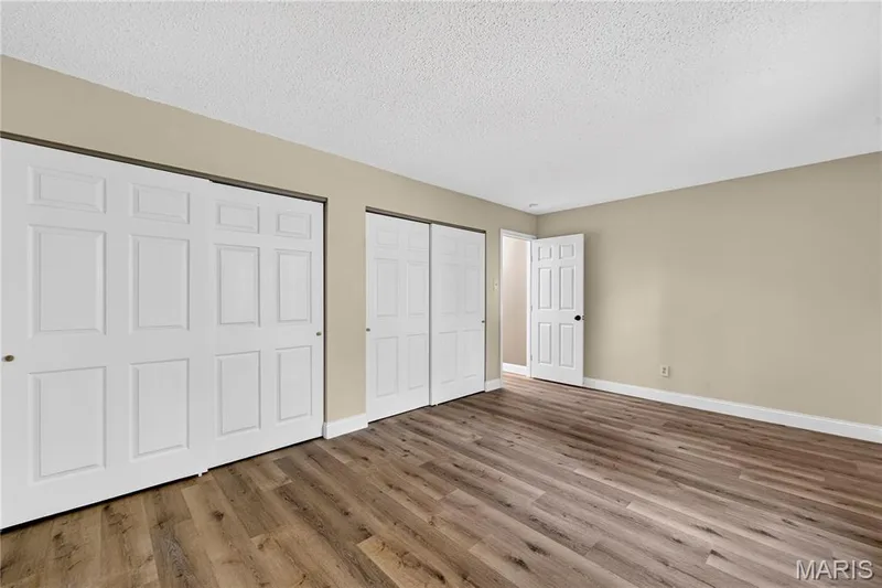306 Della Drive, St Peters, MO 63376 — listing photo 17 of 26