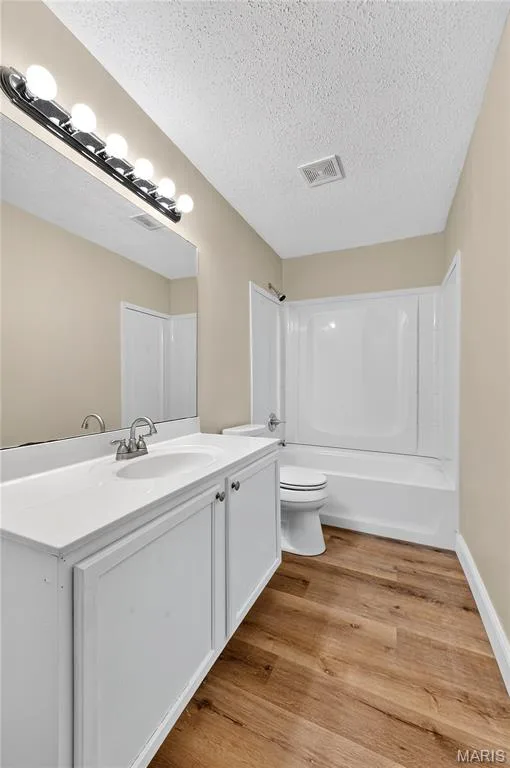 306 Della Drive, St Peters, MO 63376 — listing photo 20 of 26