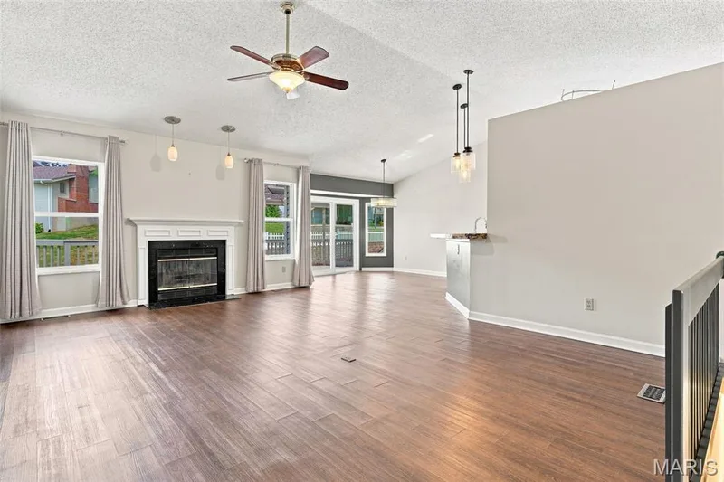 1665 Wild Goose Run, St Charles, MO 63303 — listing photo 7 of 46