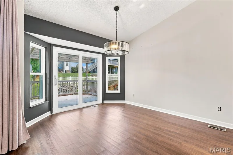 1665 Wild Goose Run, St Charles, MO 63303 — listing photo 10 of 46