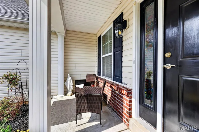 1093 Renfrew Lane, O'Fallon, MO 63366 — listing photo 2 of 38