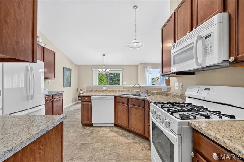 1093 Renfrew Lane, O'Fallon, MO 63366 — listing photo 14 of 38