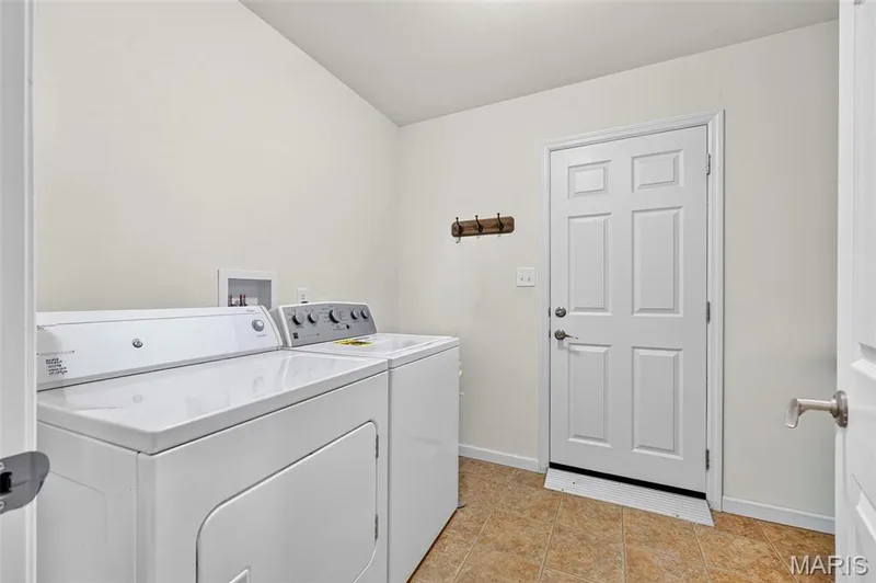 1093 Renfrew Lane, O'Fallon, MO 63366 — listing photo 28 of 38