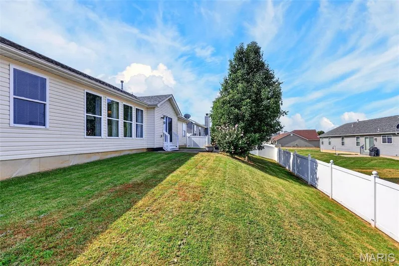 1093 Renfrew Lane, O'Fallon, MO 63366 — listing photo 31 of 38