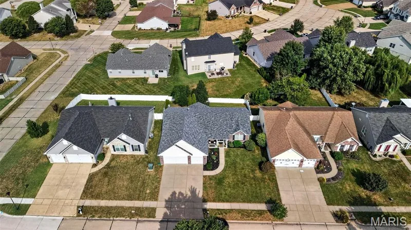 1093 Renfrew Lane, O'Fallon, MO 63366 — listing photo 35 of 38