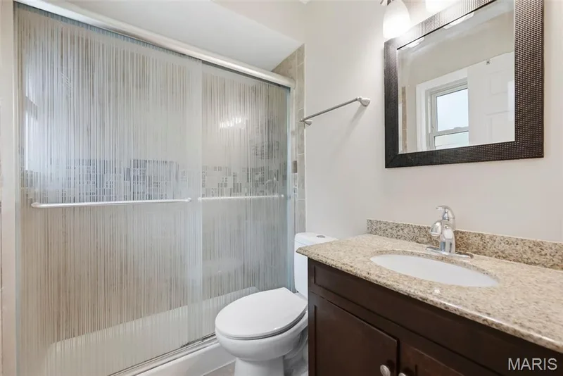210 S Duchesne Drive, St Charles, MO 63301 — listing photo 24 of 46