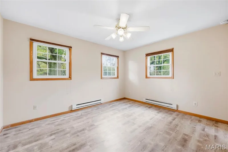 Vinyl flooring — 210 S Duchesne Drive, St Charles, MO 63301