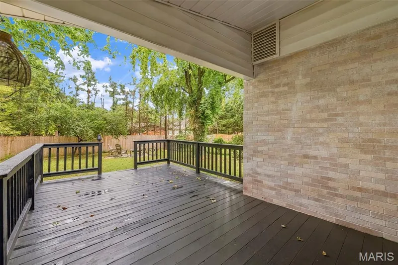 210 S Duchesne Drive, St Charles, MO 63301 — listing photo 39 of 46