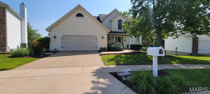 332 Golden Cherry Drive, Grover, MO 63040 — listing photo 2 of 65