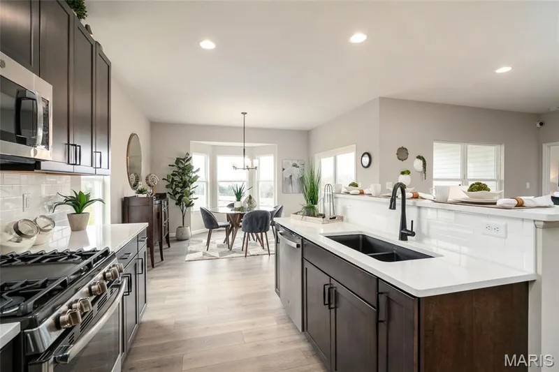 1643 Woods Mill Drive, Wentzville, MO 63385 — listing photo 8 of 18