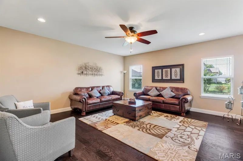 Great Room - 9ft Ceilings — 221 Oakhurst Circle, O'Fallon, MO 63367
