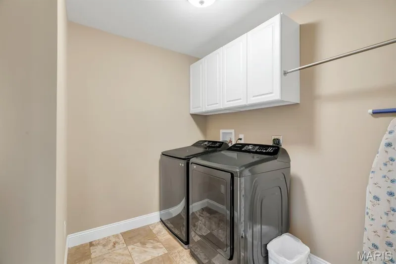 Upper Level Laundry! Convenient. — 221 Oakhurst Circle, O'Fallon, MO 63367