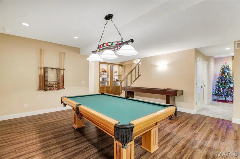 Spacious With Overhead & Recessed Lighting — 221 Oakhurst Circle, O'Fallon, MO 63367