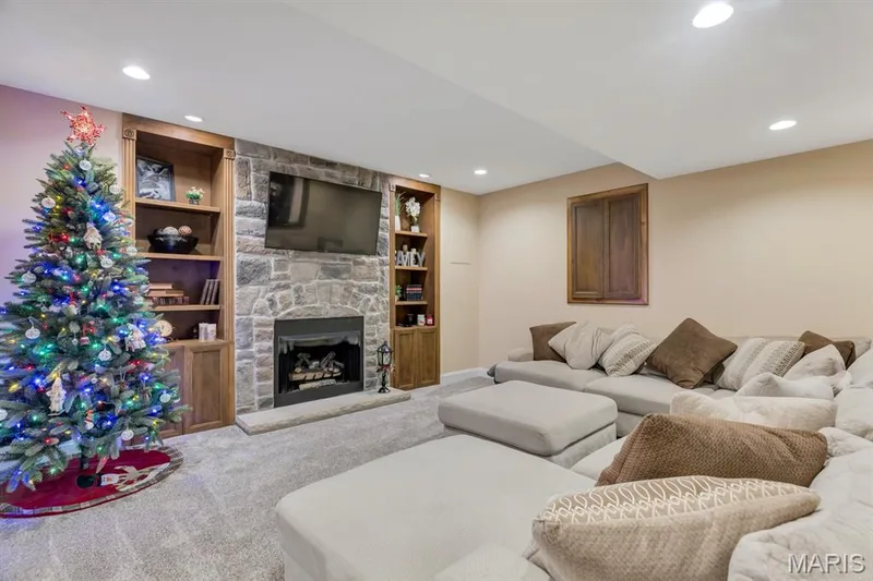 Brick Masonry Gas Fireplace for the Holiday's! — 221 Oakhurst Circle, O'Fallon, MO 63367
