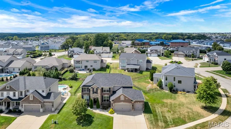 Great Neighborhood — 221 Oakhurst Circle, O'Fallon, MO 63367