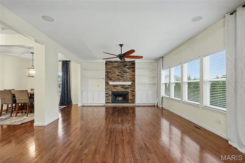 152 Carlton Point Drive, Wentzville, MO 63385 — listing photo 11 of 40
