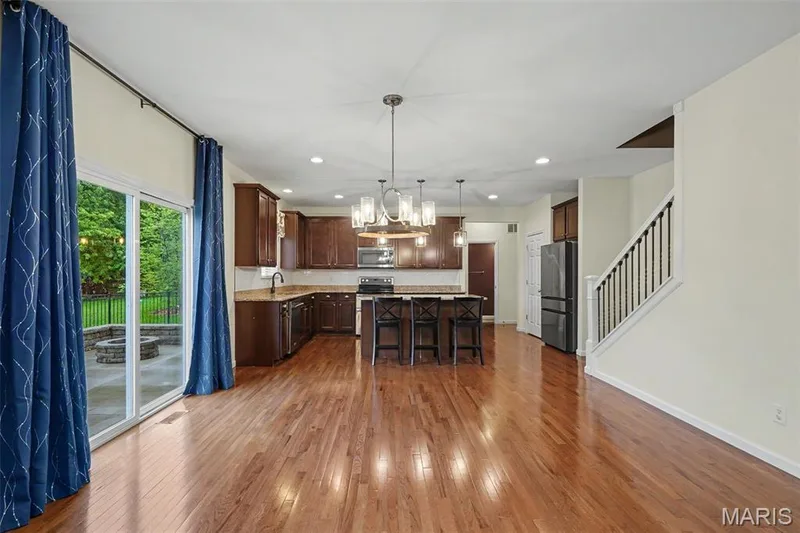 Eat-in kitchen area with breakfast nook. — 152 Carlton Point Drive, Wentzville, MO 63385