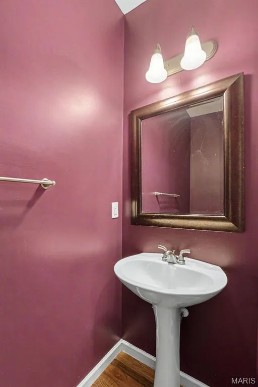 Powder Room. — 152 Carlton Point Drive, Wentzville, MO 63385