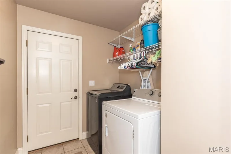 910 Daffodil Ridge Drive, O'Fallon, MO 63366 — listing photo 18 of 40