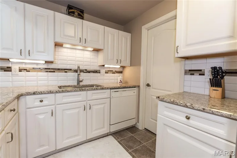 910 Daffodil Ridge Drive, O'Fallon, MO 63366 — listing photo 27 of 40