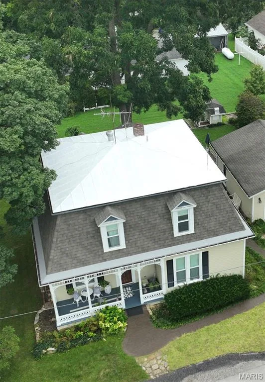 5548 Chestnut Street, Augusta, MO 63332 — listing photo 2 of 33