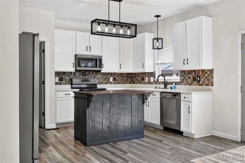 704 Chancellorsville Drive, Wentzville, MO 63385 — listing photo 21 of 58