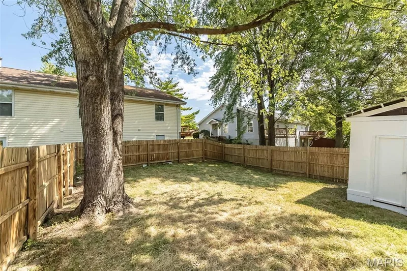 2421 Muegge Road, St Charles, MO 63303 — listing photo 19 of 25