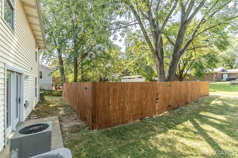 2421 Muegge Road, St Charles, MO 63303 — listing photo 20 of 25