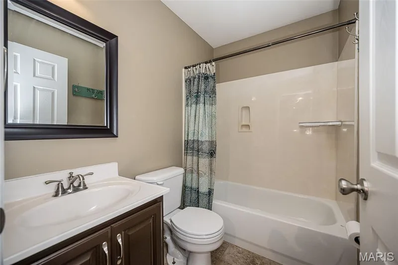 One of two main level bathrooms — 2007 Trio Drive, Wentzville, MO 63385